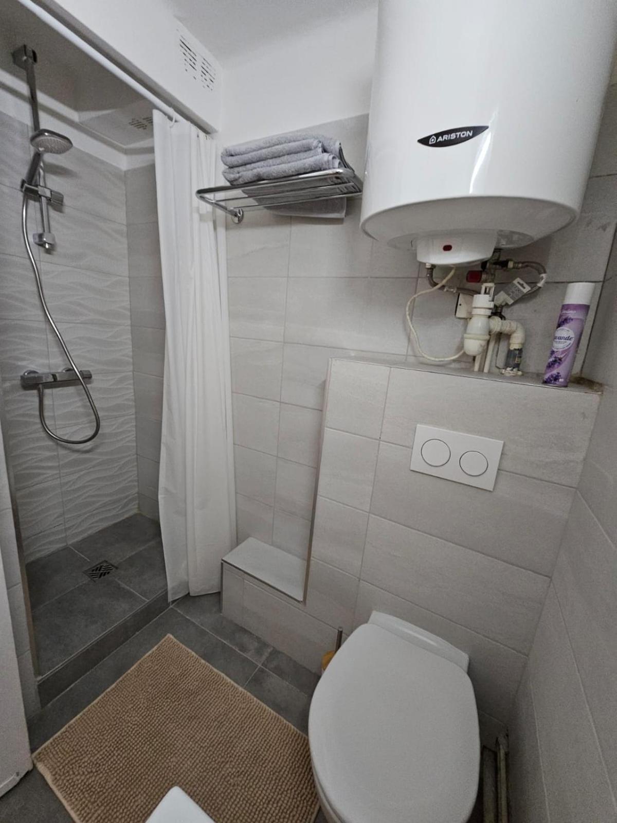 Provencal-Style Apartment Aix-en-Provence Ngoại thất bức ảnh