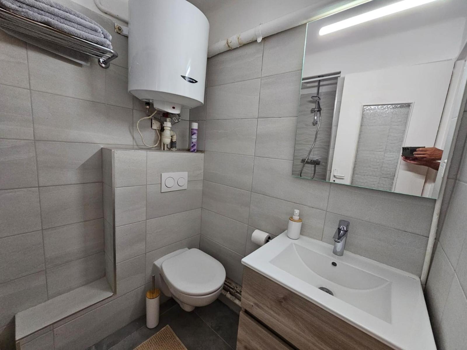 Provencal-Style Apartment Aix-en-Provence Ngoại thất bức ảnh